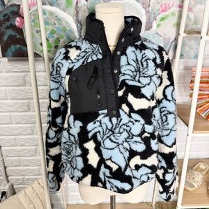 Free People Rocky Ridge Hit The Slopes Fleece Pullover Blue Floral